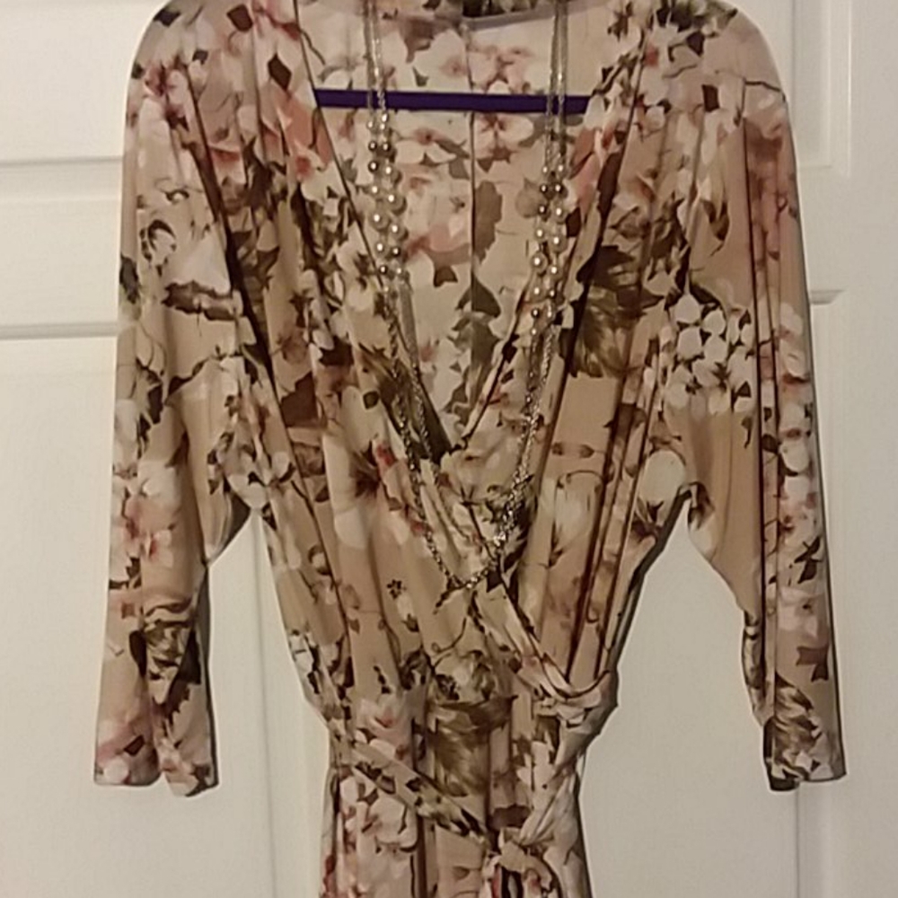 New Look, Floral Peach  Flowing Dress w/belt SZ3X